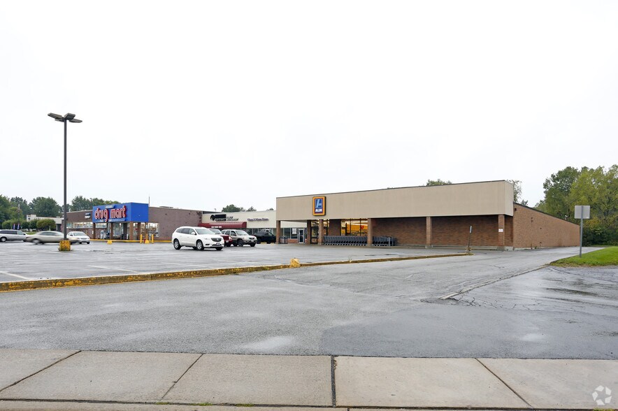 201-207 Cline St, Norwalk, OH à louer - Photo de l’immeuble – Image 2 sur 5