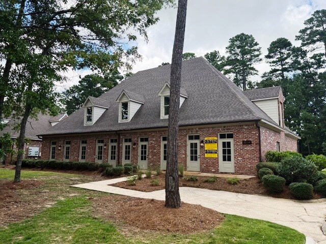 710 Avignon Dr, Ridgeland, MS à vendre - Photo de l’immeuble – Image 1 sur 10
