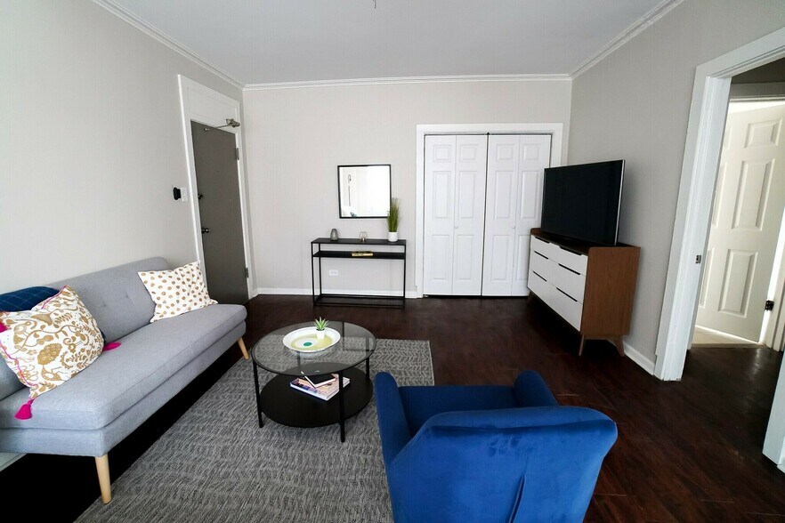 6731 S Jeffery Blvd, Chicago, IL à vendre - Photo intérieure – Image 3 sur 5