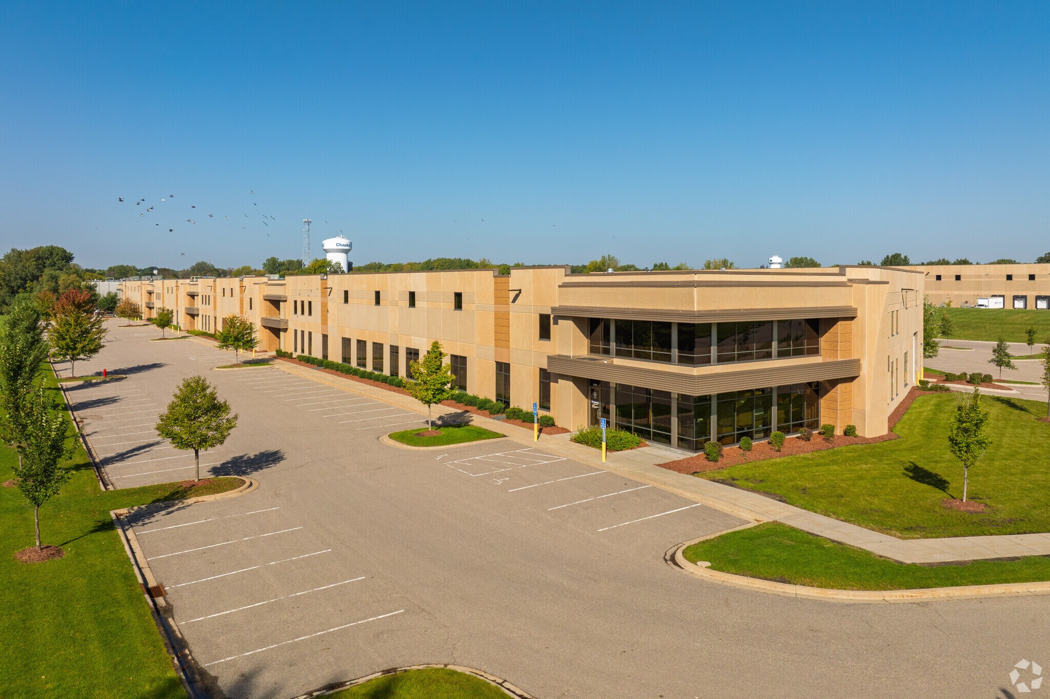 8700 Shelby Ct, Chanhassen, MN à louer Photo principale– Image 1 sur 5