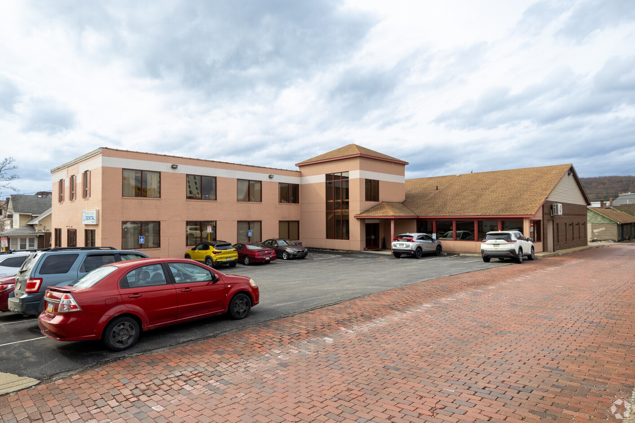 222 W Cunningham St, Butler, PA à louer Photo principale– Image 1 sur 6