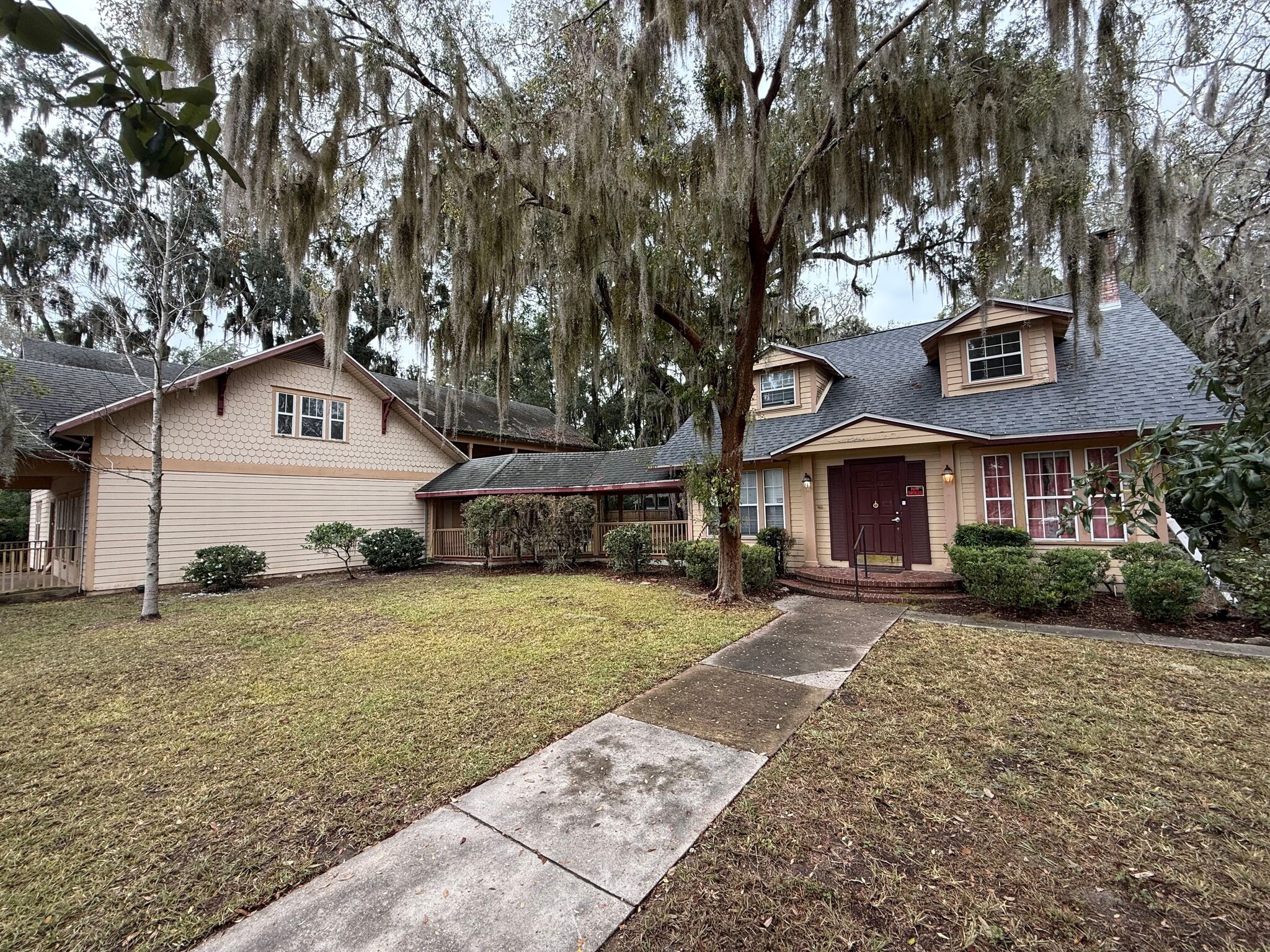 2618 NW 6th dr, Gainesville, FL à louer Photo intérieure– Image 1 sur 1