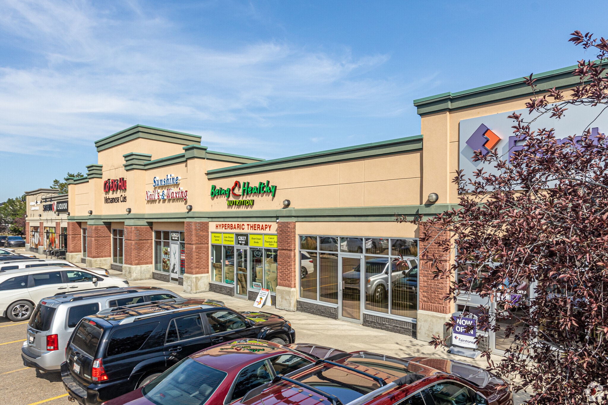 12819 140th St NW, Edmonton, AB à louer Photo principale– Image 1 sur 6