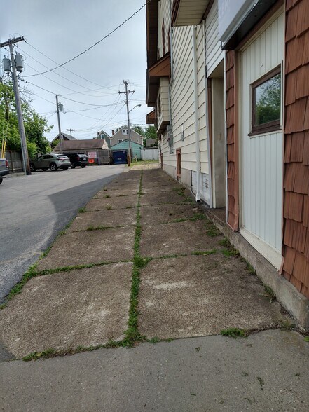 1705 Hertel Ave, Buffalo, NY à vendre - Photo de l’immeuble – Image 2 sur 9