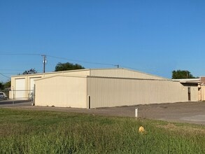 5562 Leopard St, Corpus Christi, TX à louer Photo intérieure– Image 1 sur 11