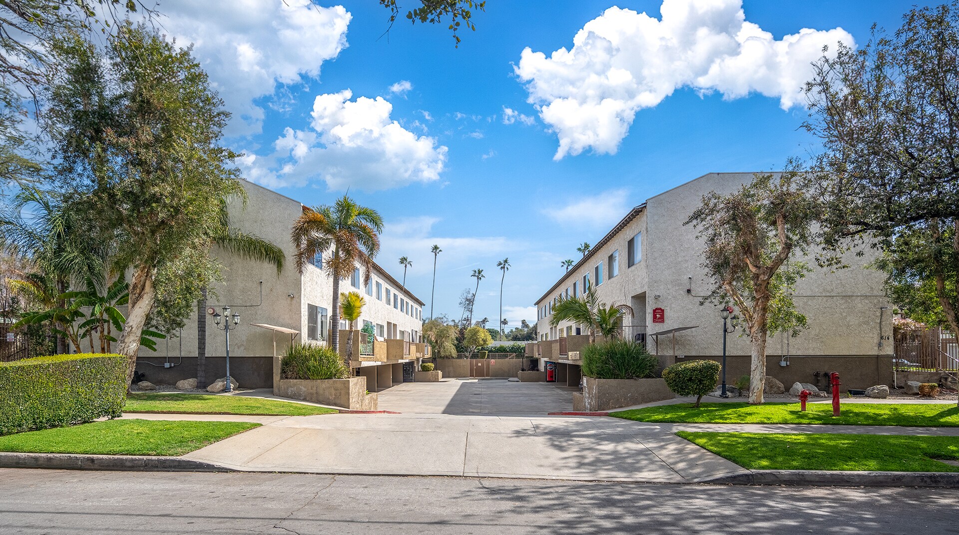 620 N Mar Vista Ave, Pasadena, CA à vendre Photo de l’immeuble– Image 1 sur 16