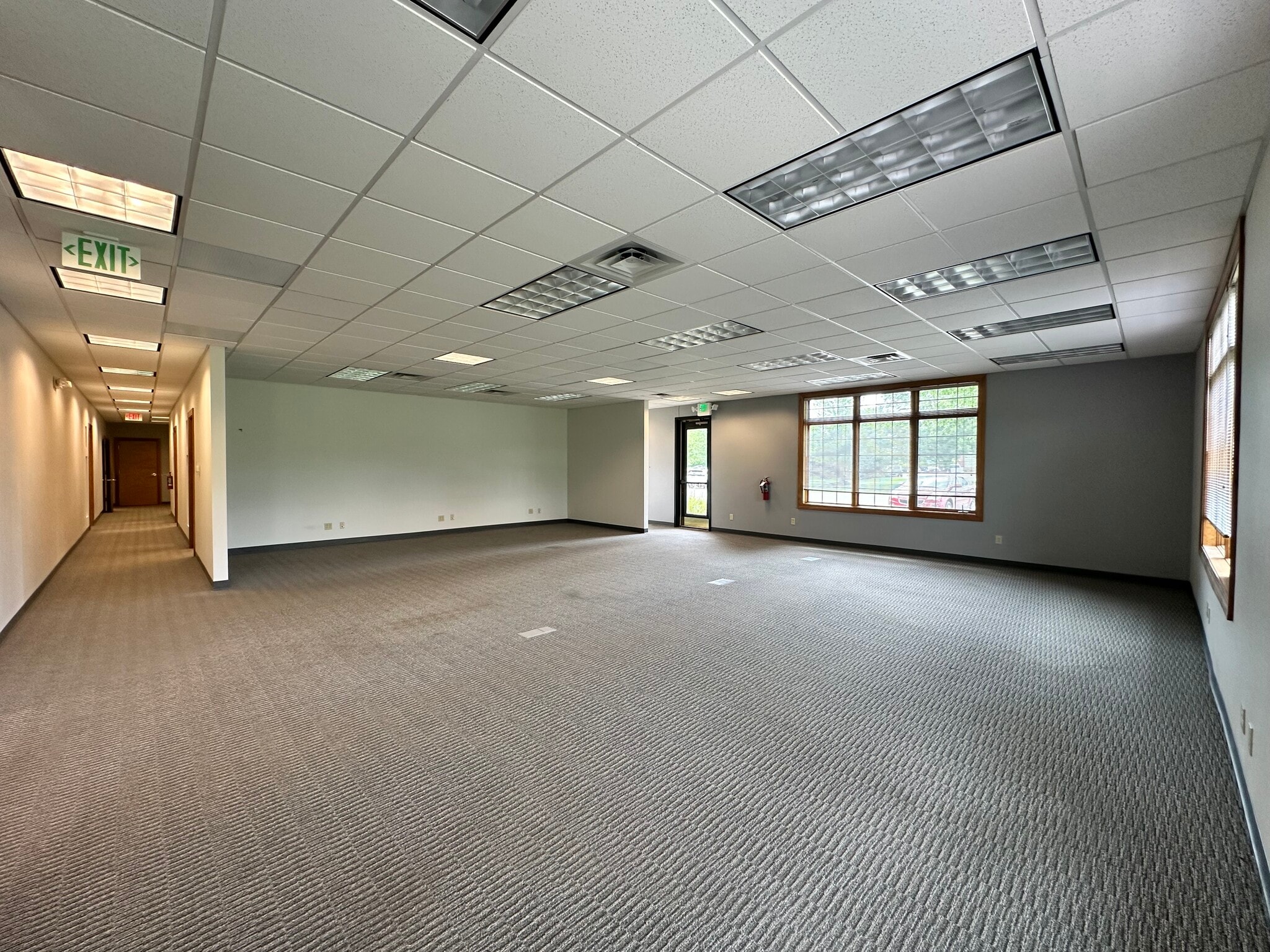 901 Chestnut Hills Pky, Fort Wayne, IN à vendre Photo intérieure– Image 1 sur 10