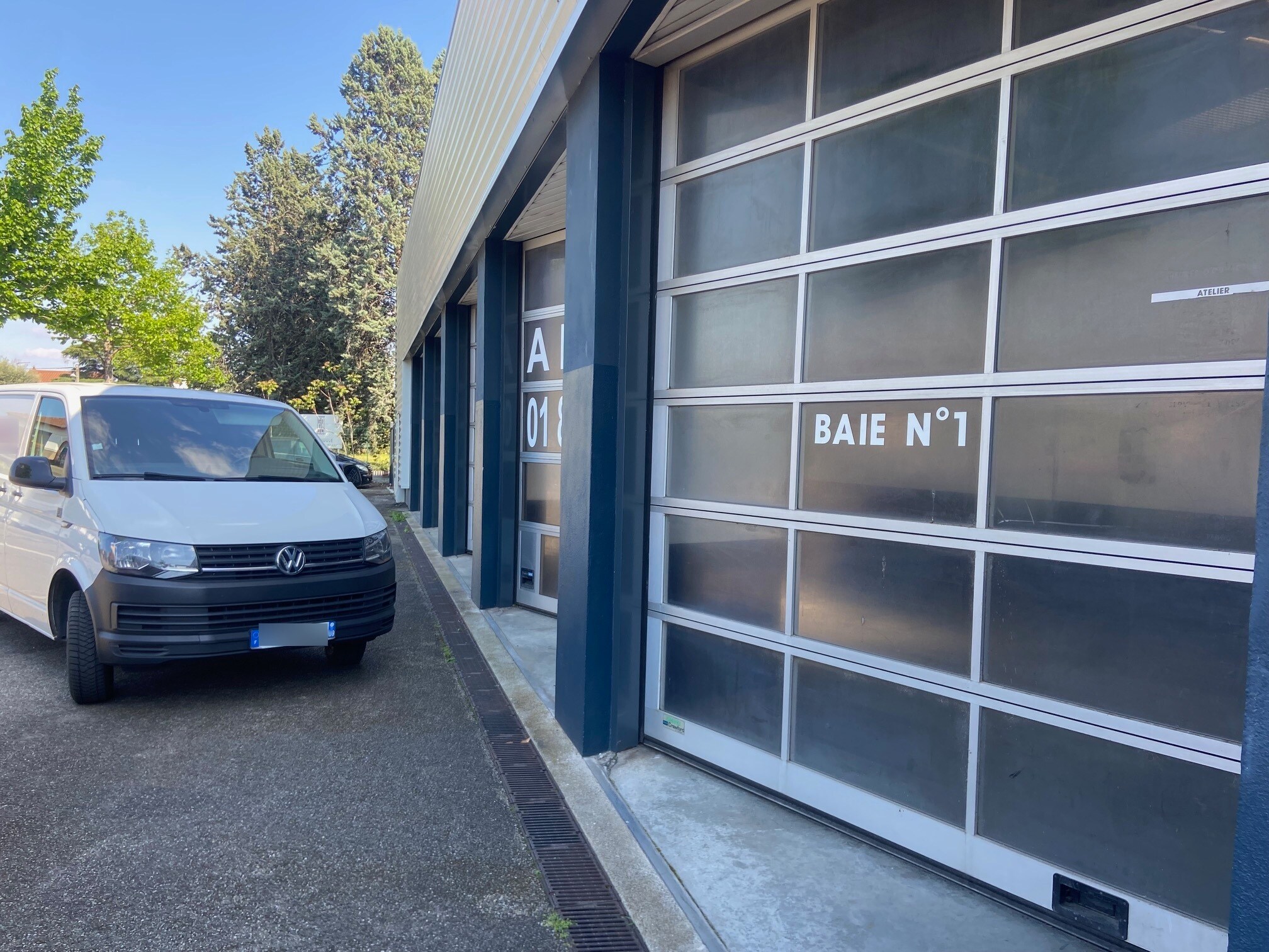 365 Route De Vienne, Vénissieux à louer Photo principale– Image 1 sur 8