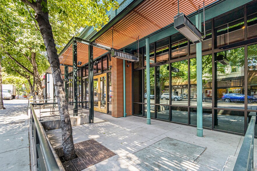 229 Broadway St, Chico, CA à louer - Photo de l’immeuble – Image 3 sur 30