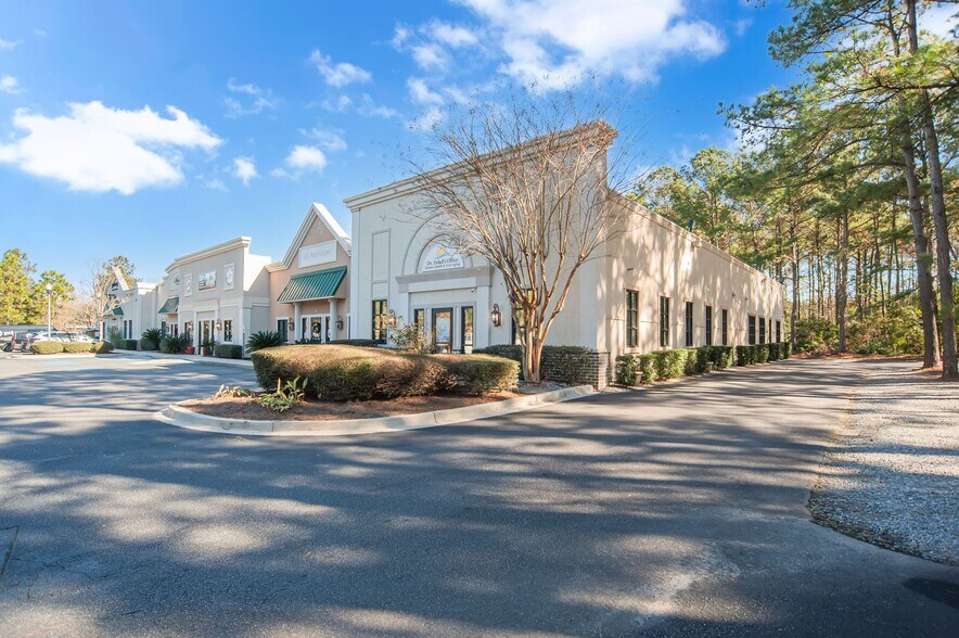 53 Persimmon St, Bluffton, SC à louer - Photo de l’immeuble – Image 2 sur 28
