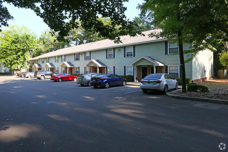 226 Columbia Dr, Tallahassee, FL à vendre - Photo de l’immeuble – Image 3 sur 23