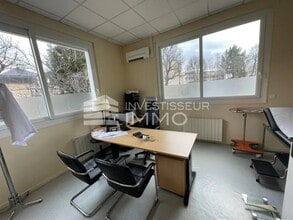 Bureau dans Avon à louer Photo intérieure– Image 2 sur 4