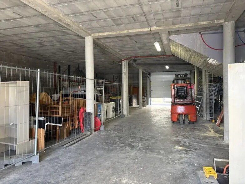 Local d’activités dans La Tour-de-Salvagny à louer - Photo intérieure – Image 3 sur 5