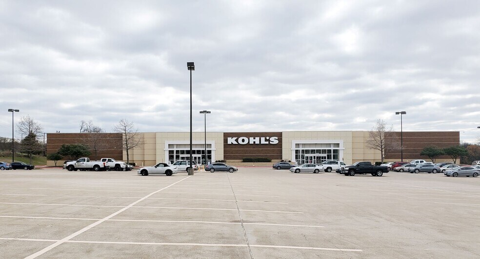 S Carrier Pkwy & I-20, Grand Prairie, TX à louer - Photo de l’immeuble – Image 3 sur 3