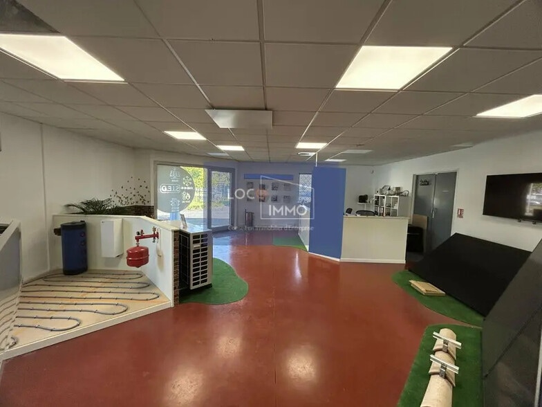 Local d’activités dans Cenon à louer - Photo intérieure – Image 3 sur 10
