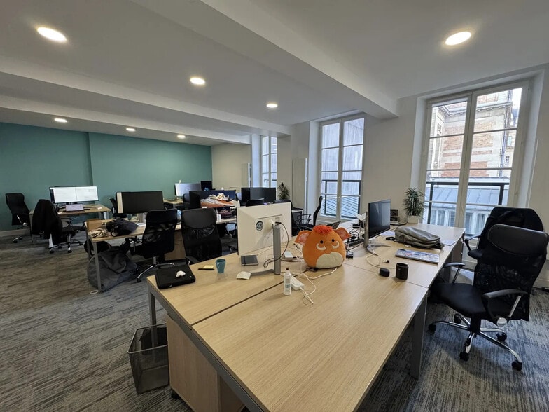 Espace de coworking dans Paris à louer - Photo de l’immeuble – Image 2 sur 10