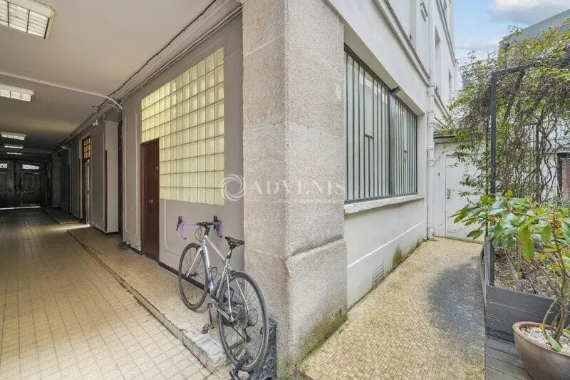 Bureau dans Paris à vendre - Photo de l’immeuble – Image 2 sur 9