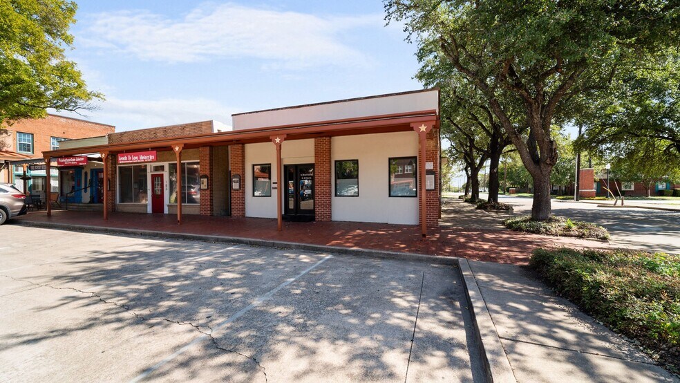 189 Historic Town Sq, Lancaster, TX à vendre - Photo principale – Image 1 sur 30