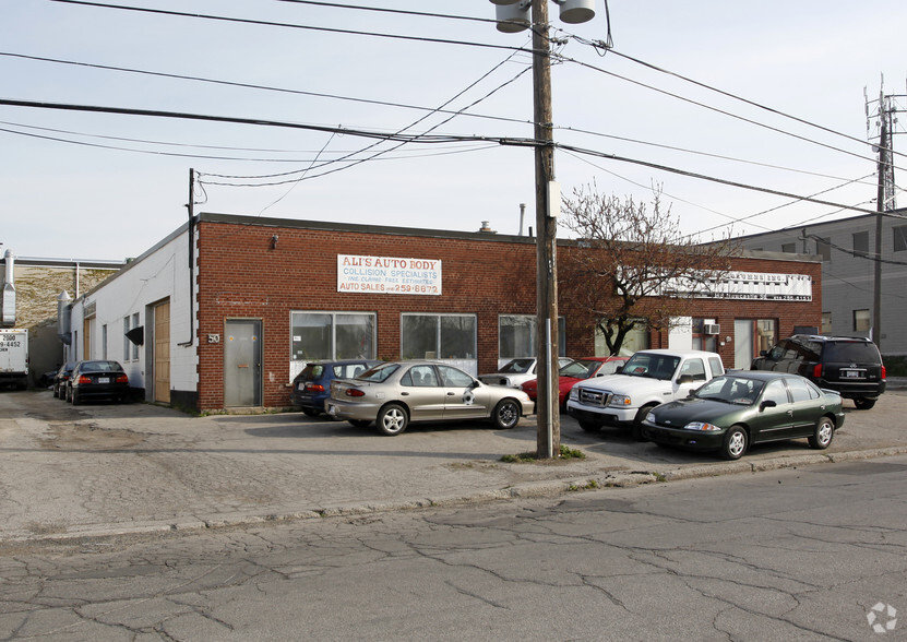 48 Newcastle St, Toronto, ON à vendre - Photo de l’immeuble – Image 2 sur 2