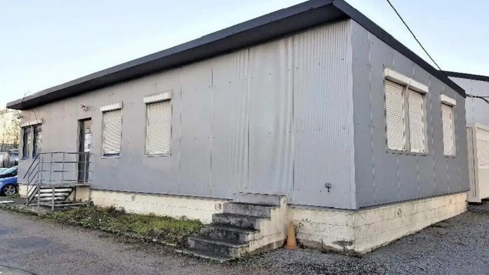 Industriel/Logistique dans Dunkerque à vendre - Photo de l’immeuble – Image 2 sur 8