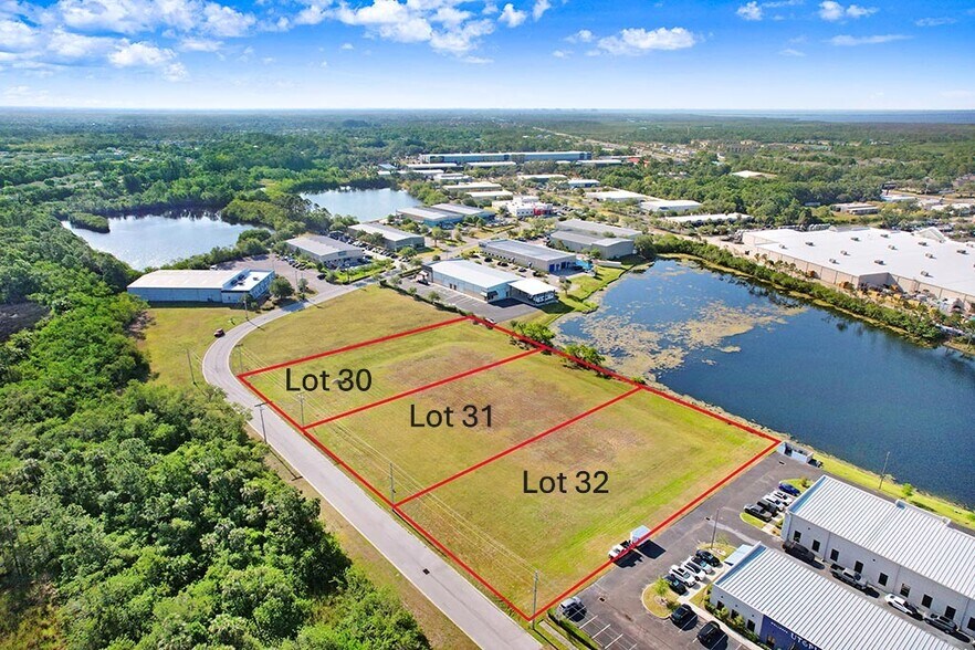 13836 Monroes Business Park, Tampa, FL à vendre - Aérien – Image 2 sur 9