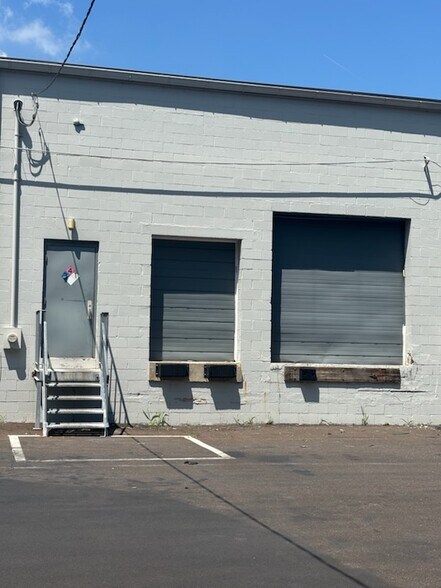 1957 Pioneer Rd, Huntingdon Valley, PA à louer - Photo de l’immeuble – Image 3 sur 5