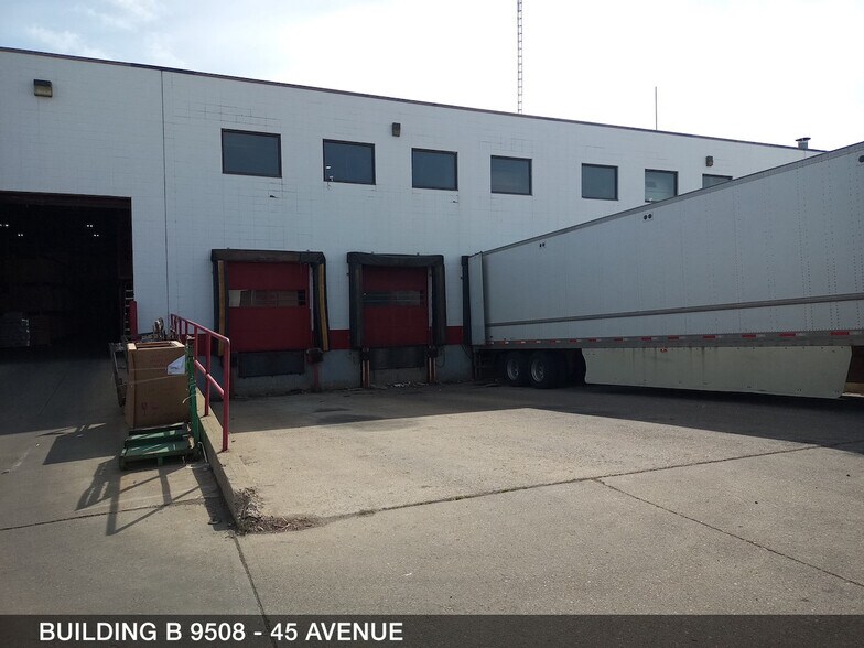 9508 45th Ave NW, Edmonton, AB à vendre - Photo de l’immeuble – Image 3 sur 14
