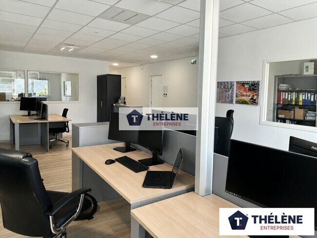Plus de détails pour Bureau à louer