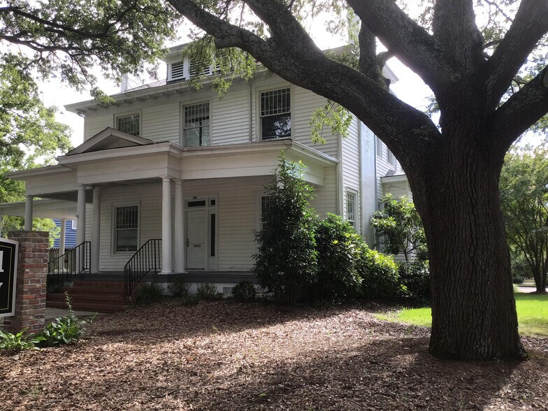 509 Nash St W, Wilson, NC à vendre - Photo de l’immeuble – Image 2 sur 47