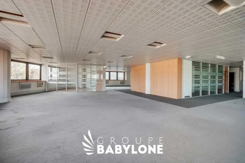 162 Avenue De Stalingrad, Colombes à louer - Photo de l’immeuble – Image 2 sur 7