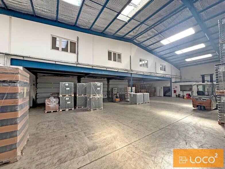 Industriel/Logistique dans Saint-Alban à louer - Photo de l’immeuble – Image 2 sur 6