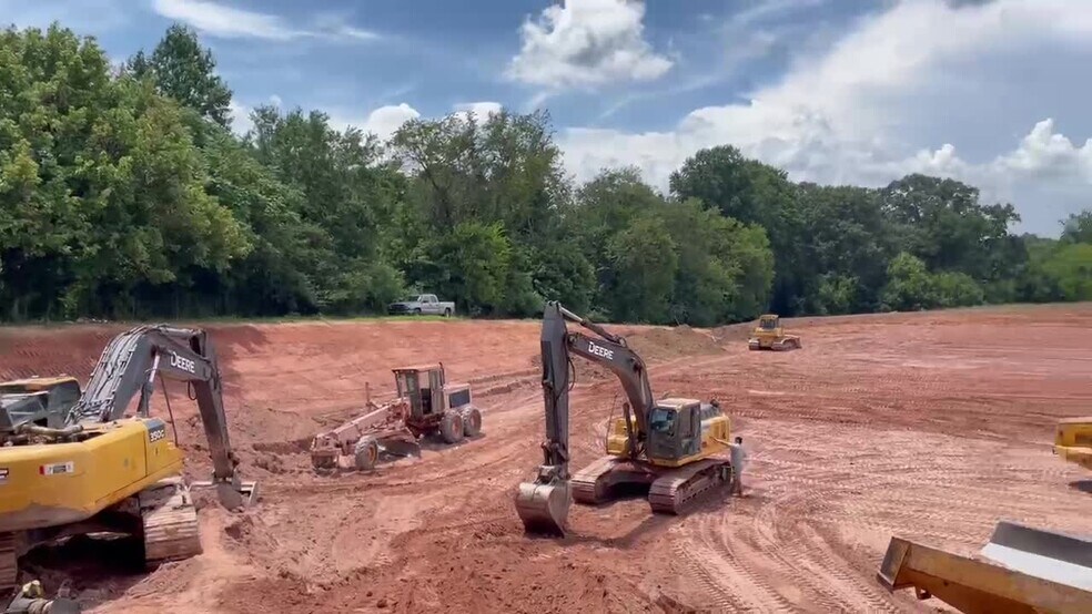 2515 Statesville Rd, North Wilkesboro, NC à vendre - Vidéo sur l’annonce professionnelle – Image 3 sur 4