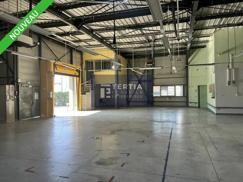 Local d’activités dans Vendargues à louer - Photo de l’immeuble – Image 1 sur 7