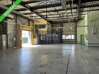 Plus de détails pour Local d'activités à louer