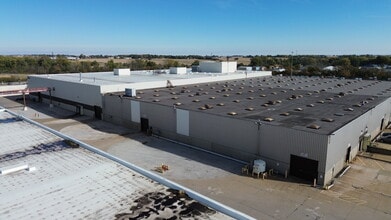 200 E 90th St, Davenport, IA à louer Photo intérieure– Image 1 sur 8