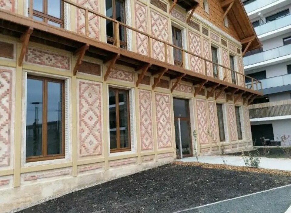 Local d'activités dans Lormont à vendre Photo de l’immeuble– Image 1 sur 13