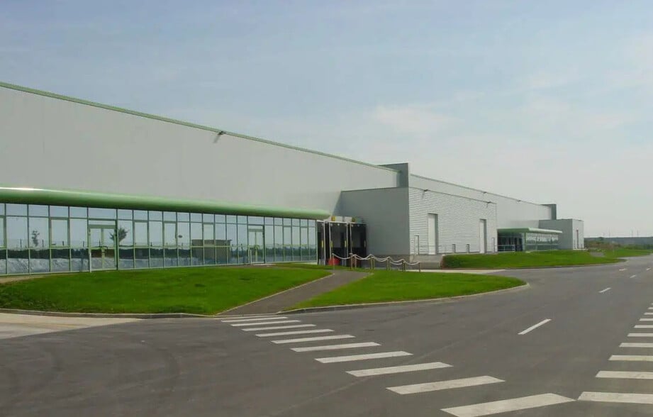 Zi, Chaulnes à louer - Photo de l’immeuble – Image 2 sur 21