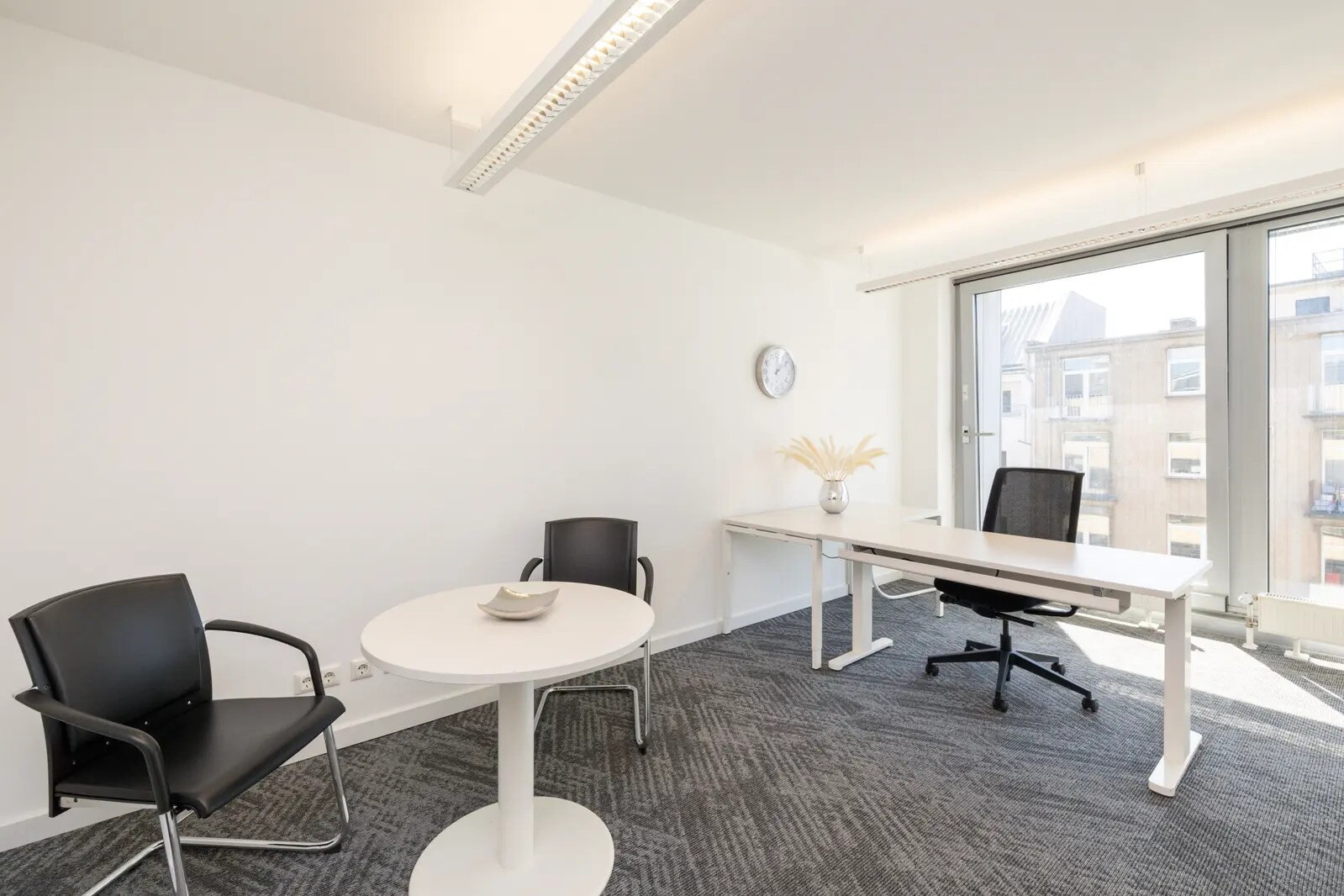 11 Rue Paul Dubrule, Lesquin à louer Photo de l’immeuble– Image 1 sur 11