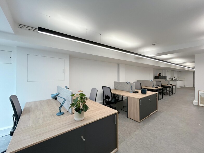 15 Adeline Pl, Londres à louer - Photo de l’immeuble – Image 2 sur 21
