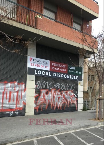Immeuble residentiel dans Barcelone, Barcelona à vendre - Photo de l’immeuble – Image 2 sur 3