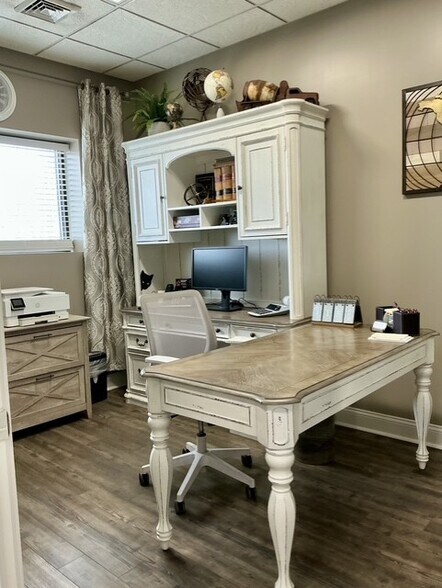 13 Parkway Dr, Plainfield, CT à vendre - Photo intérieure – Image 2 sur 44