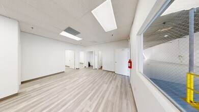 16411 NW 8th Ave, Miami, FL à louer Photo intérieure– Image 2 sur 11
