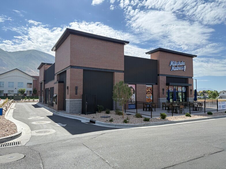 9955 N 4700 W, Cedar Hills, UT à louer - Photo de l’immeuble – Image 2 sur 2