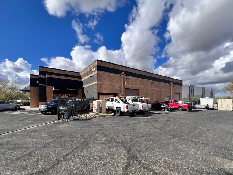 23047 N 15th Ln, Phoenix, AZ à louer - Photo de l’immeuble – Image 3 sur 10