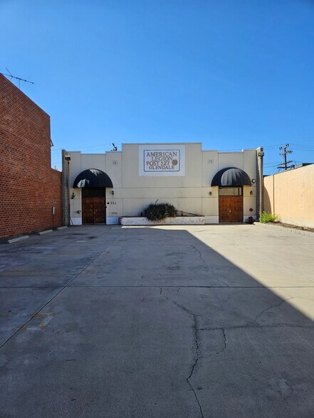 714 W Wilson Ave, Glendale, CA à louer - Photo de l’immeuble – Image 3 sur 5