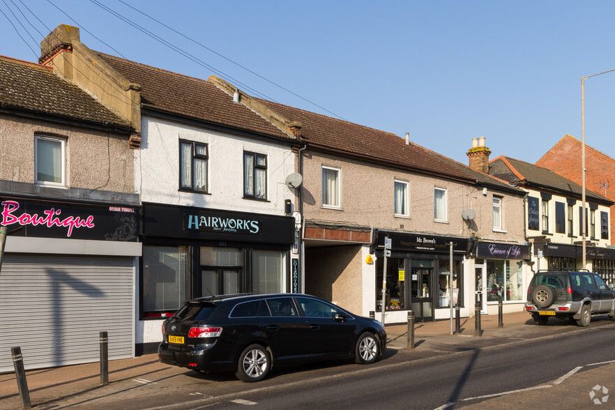 103-105 High Rd, Benfleet à vendre - Photo de l’immeuble – Image 3 sur 4