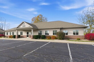 2150 N Pointe Dr, Warsaw, IN à louer Photo de l’immeuble– Image 2 sur 26