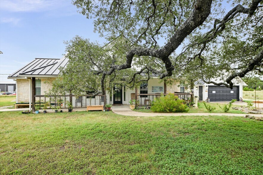 14735 Fitzhugh Rd, Austin, TX à louer - Photo de l’immeuble – Image 2 sur 27