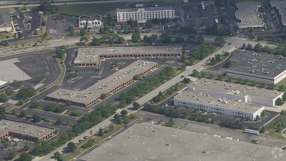 270 Remington Blvd, Bolingbrook, IL à louer - Vidéo aérienne – Image 2 sur 8