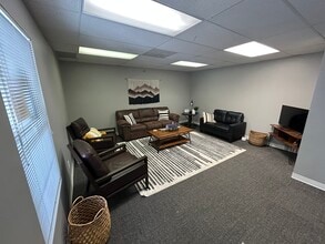 5722 N Broadway St, Kansas City, MO à louer Photo intérieure– Image 1 sur 15